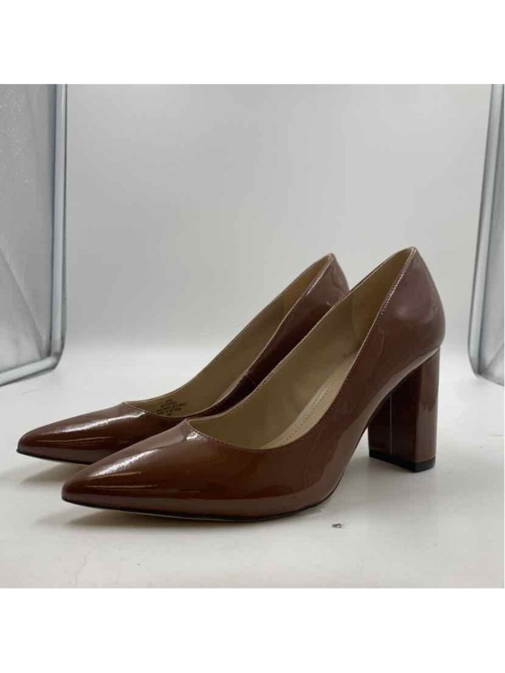 Marc Fisher Brown Patent Faux aLeather Women's Shoe Size 8.5 Caramel Solid Heels